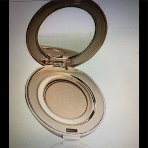 Jane Iredale eyeshadow oyster